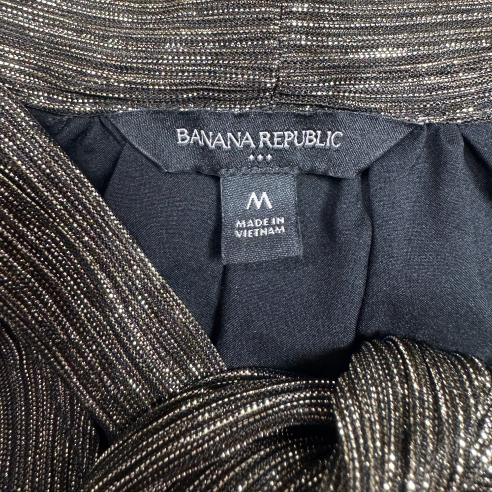 Banana Republic Shimmering Tie-Neck Blouse with flutter sleeves size Medium - Picture 3 of 6